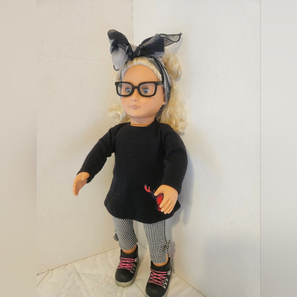 Our Generation 18" Doll With 5pc Outfit Included